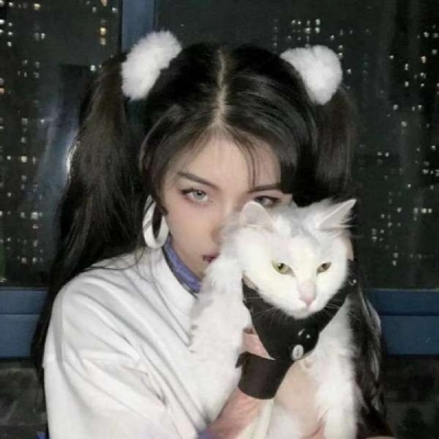适合女生2025最火的头像图片