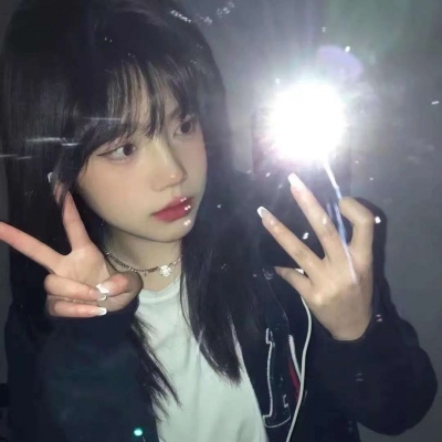 2025爆火头像女生图片