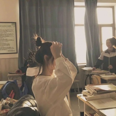 2025头像女不露脸图片