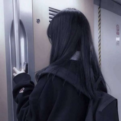 2025头像女不露脸图片