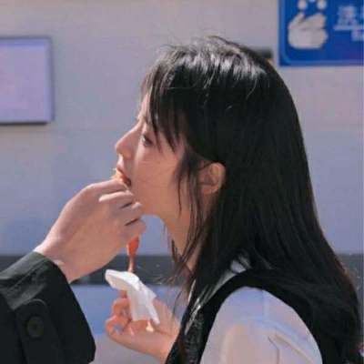 2025年最火爆情侣头像图片