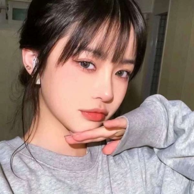 2025最火女生真人头像照片