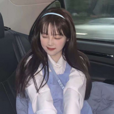 抖音2025最火头像女生高清照片