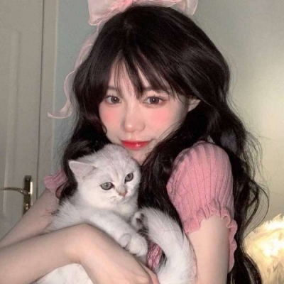 适合女生2025最火的头像图片