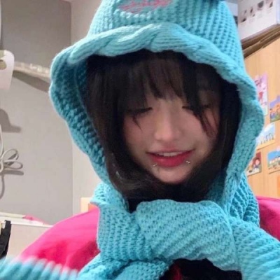 2025最火女生真人头像照片