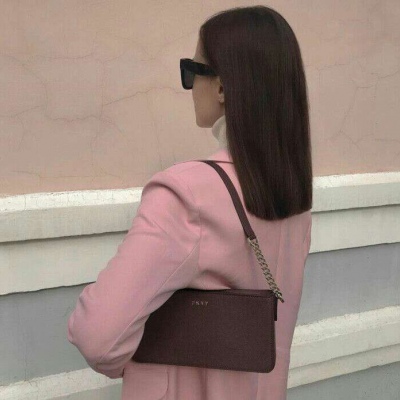2025微信头像图片成熟稳重女