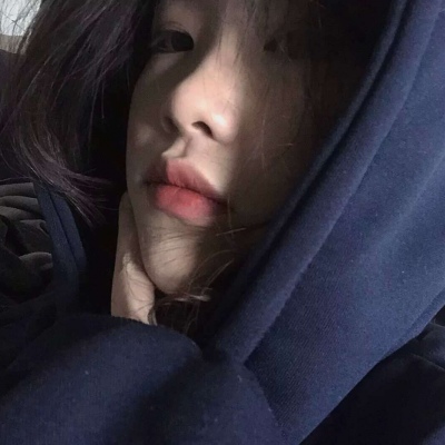 qq头像2025最新款女生图片