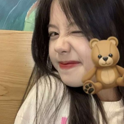 适合女生2025最火的头像图片