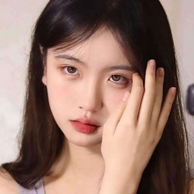 2025最火女生真人头像照片