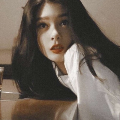 2025QQ头像唯美女生