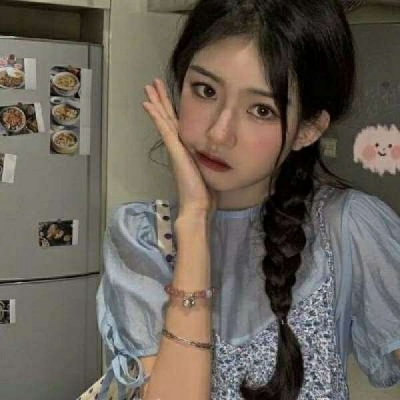 2025年最火可爱女生头像图片