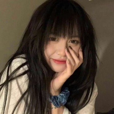 ins超火女生头像2025图片