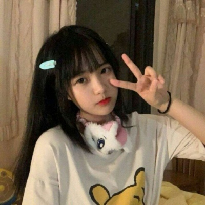 ins超火女生头像2025图片