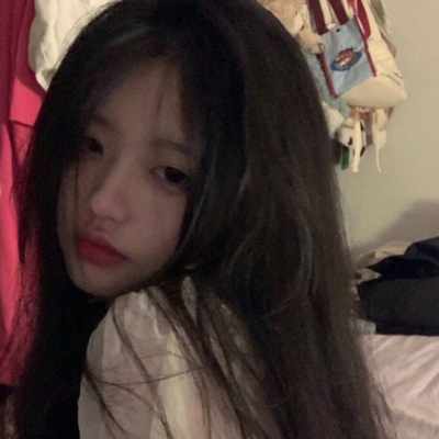 ins超火女生头像2025图片