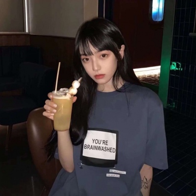 2025时尚微信头像女生高清图片