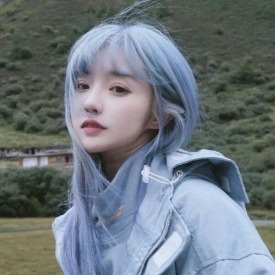 2025最潮流真人头像女生高清图片