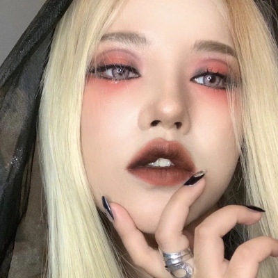 2026最火霸气高冷风女生微信头像