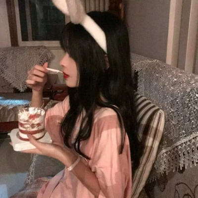 2025最火稀有的女头像图片