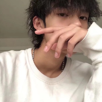 2025最潮男生头像图片