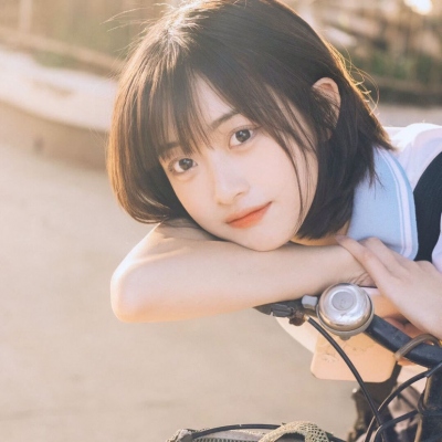 女生QQ头像图片2025最火爆