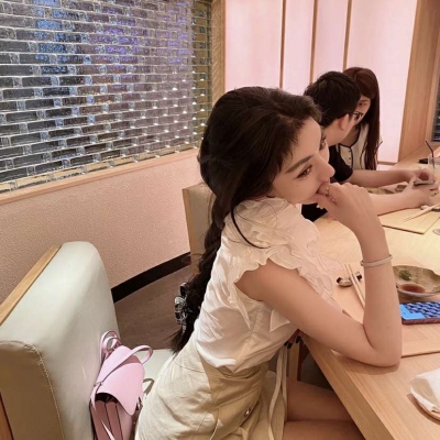 2025最潮女头图片