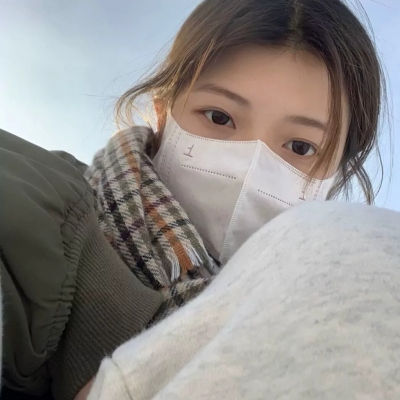 头像女生2025最火爆图片