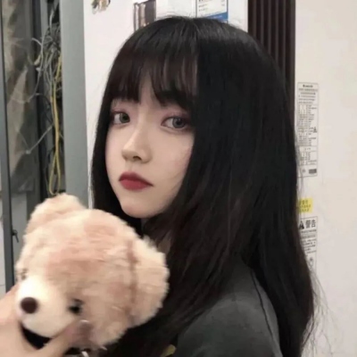 2025很好看的女生头像真人图片