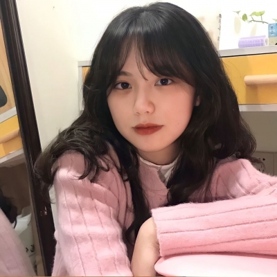2025最美女生头像图片