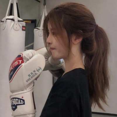 2025最流行真人女生头像图片
