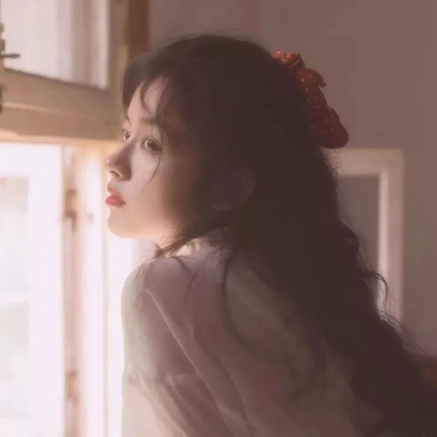 2025年最酷的微信头像女生图片