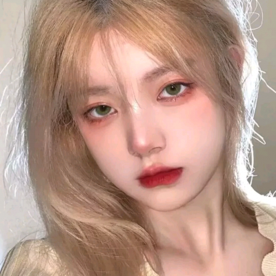 女生微信头像真人图片2025最火爆