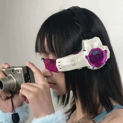 2025最火女生头像高冷图片