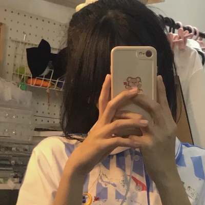 2025最流行真人女生头像图片