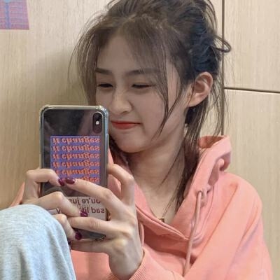 2025最流行真人女生头像图片
