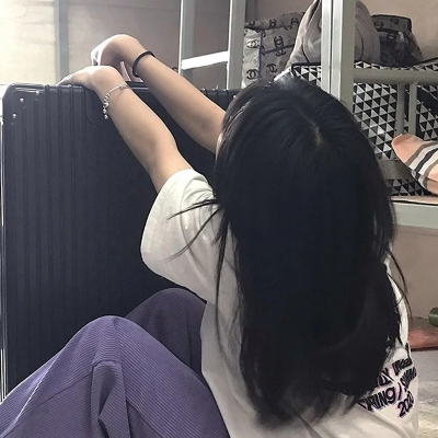 2025最火头像女真人图片