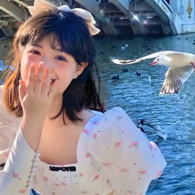 QQ头像图片2025最火爆女生