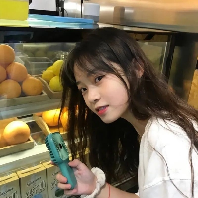 2025很好看的女生头像真人图片