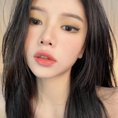 2025最火女生头像高冷图片