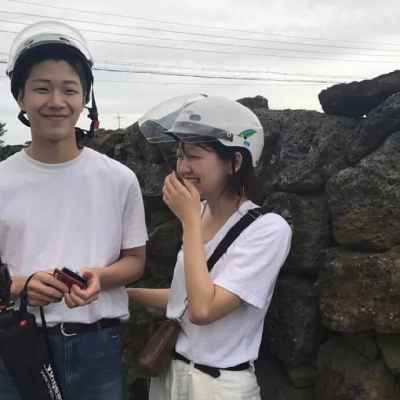 情侣头像一人一半左右真人
