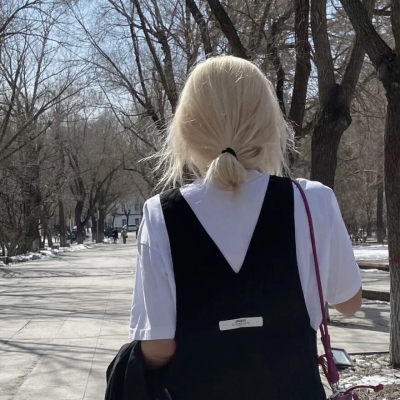 女生微信头像图片2025最火爆真人