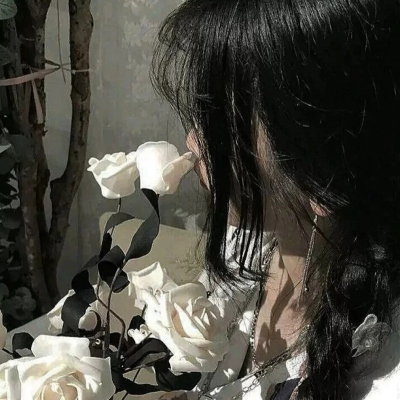 2025最潮手机壁纸女生头像图片