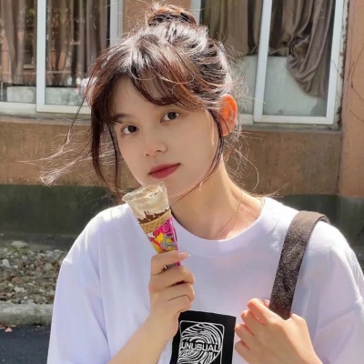 2025最潮手机壁纸女生头像图片