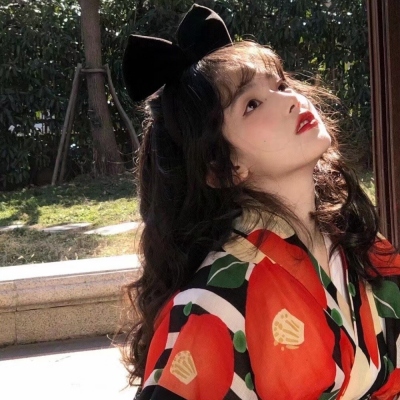 女生微信头像图片2025最火爆真人