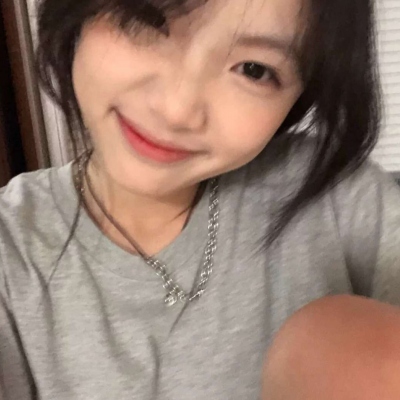 女生2025气质微信头像图片