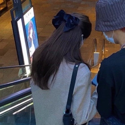 2026必存超火真人高级感情侣头像