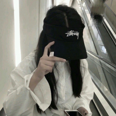 2025戴帽头像女最新版的图片