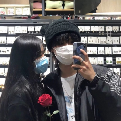 超甜情侣头像真人男女同框