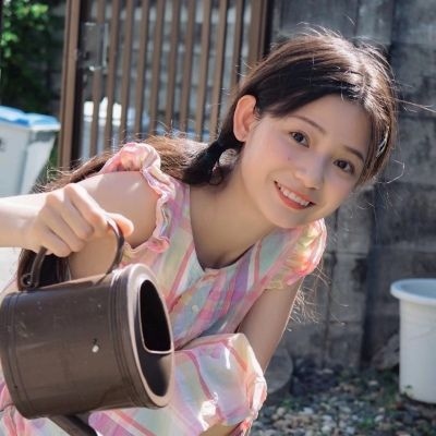女生清新图片2025微信头像