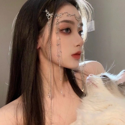 2025最火爆微信女生头像图片