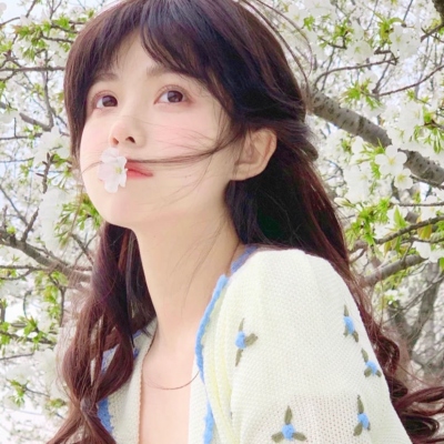 女生清新图片2025微信头像